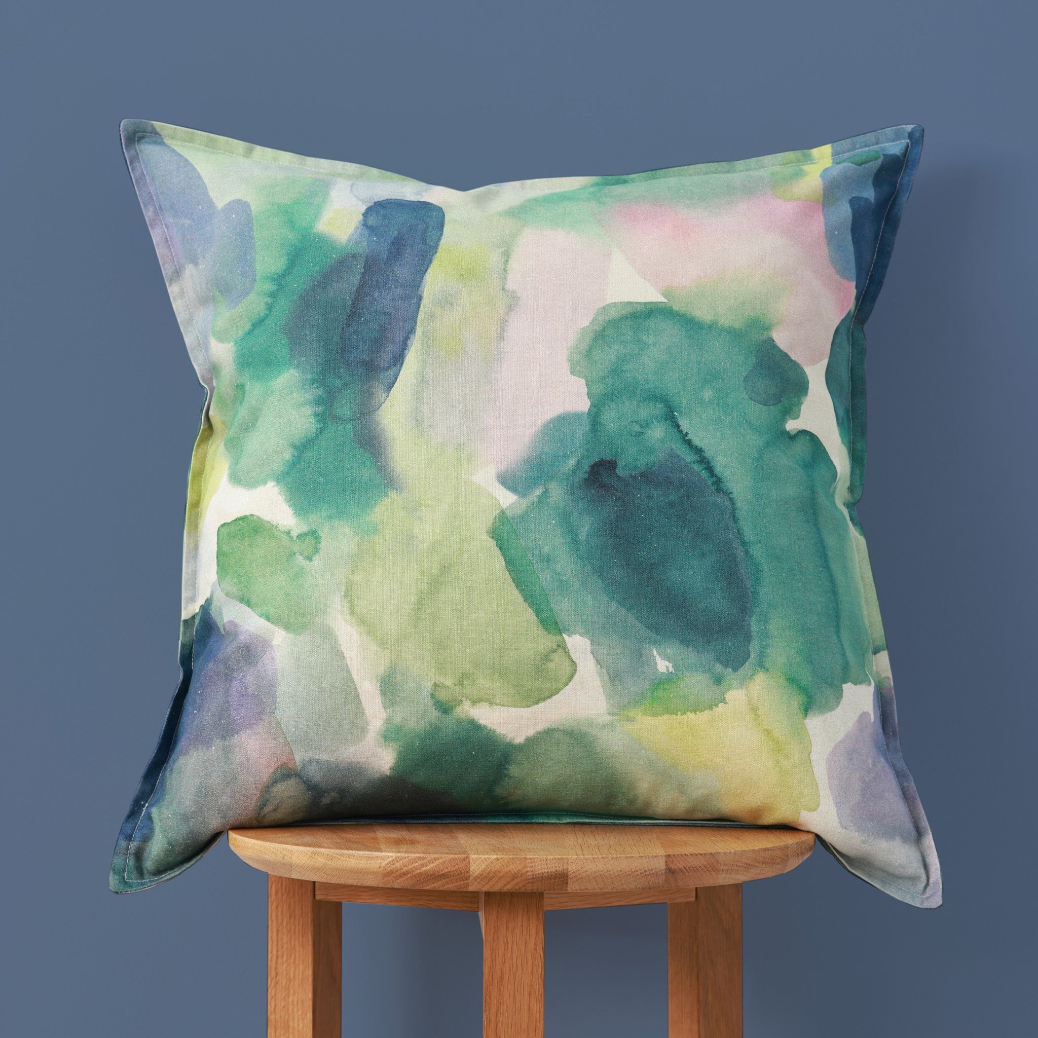 Lochaber Relaxed Cushion Bluebellgray